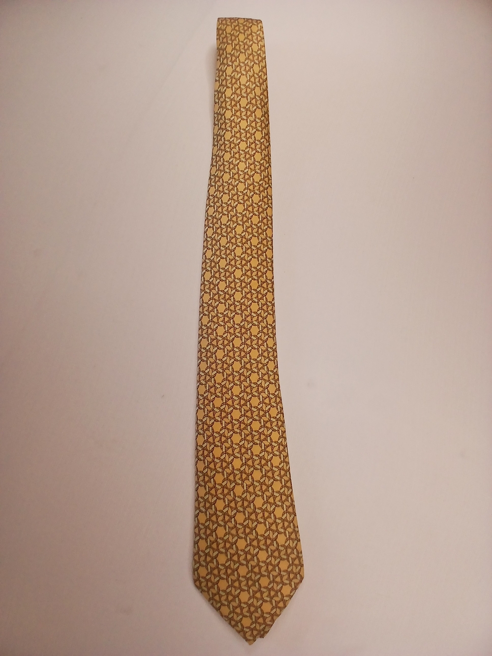 Vintage Hermes Paris 7935 MA Yellow Gold Chain Pattern 100%Silk France